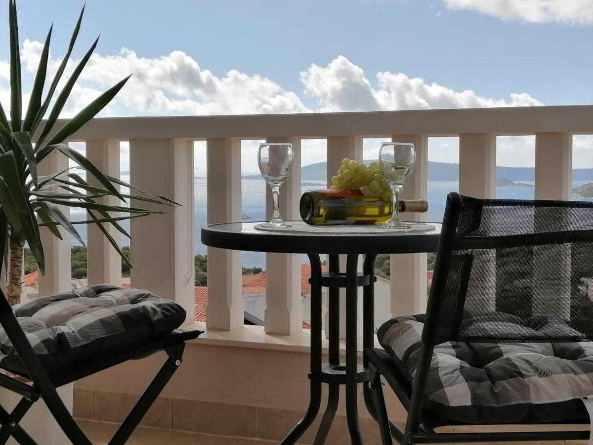Apartments Blue Lagoon Трогир Экстерьер фото