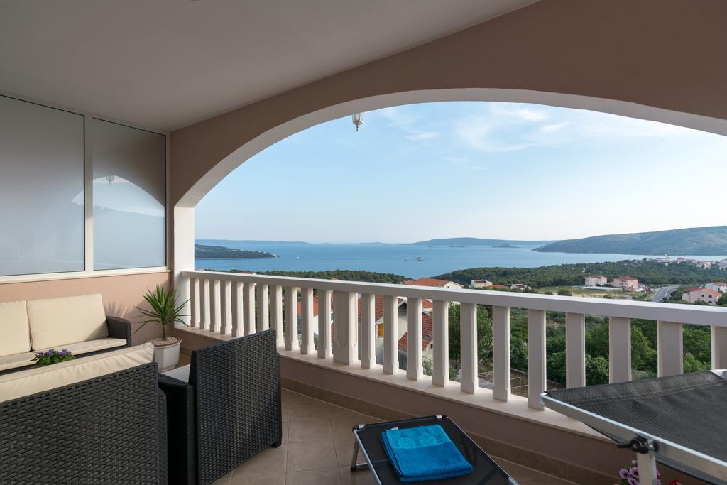 Apartments Blue Lagoon Трогир Экстерьер фото