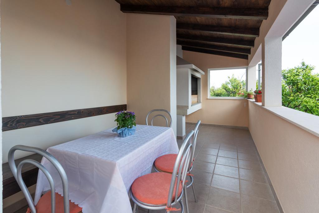 Apartments Blue Lagoon Трогир Экстерьер фото