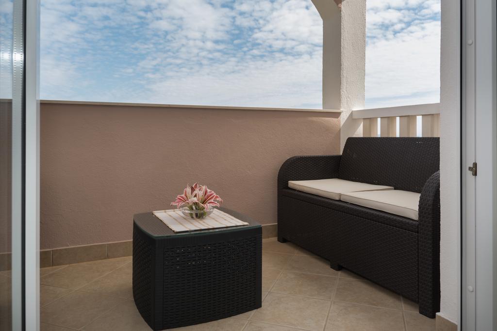 Apartments Blue Lagoon Трогир Экстерьер фото